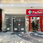 Apmaravilhoso Quarto E Sala Leblon Recem Reformado Aceito 5 Pessoas Na Ataulfo De Paiva