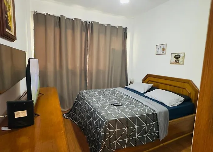 Apmaravilhoso Quarto E Sala Leblon Recem Reformado Aceito 5 Pessoas Na Ataulfo De Paiva