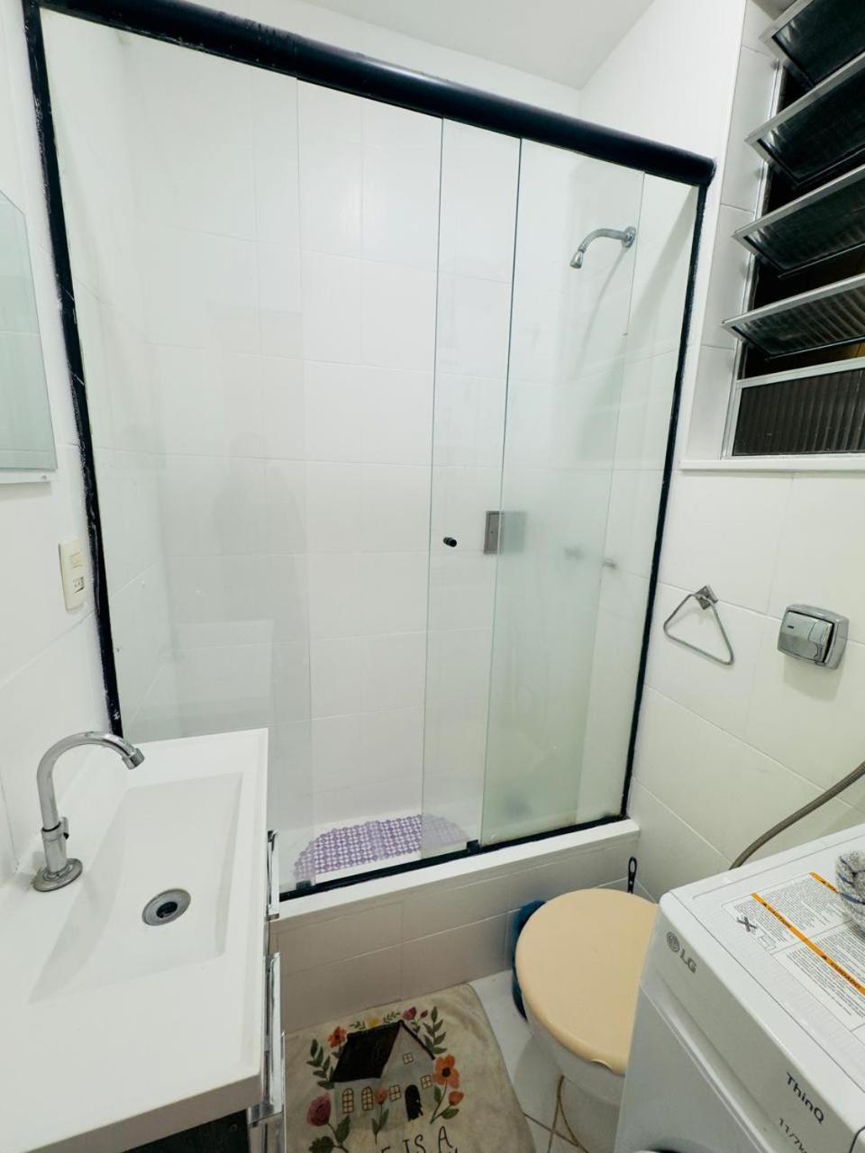 Ap Maravilhoso E Sala Leblon Recem Reformado Ate5 Pessoas Na Ataulfo De Paiva Apartemen Rio de Janeiro